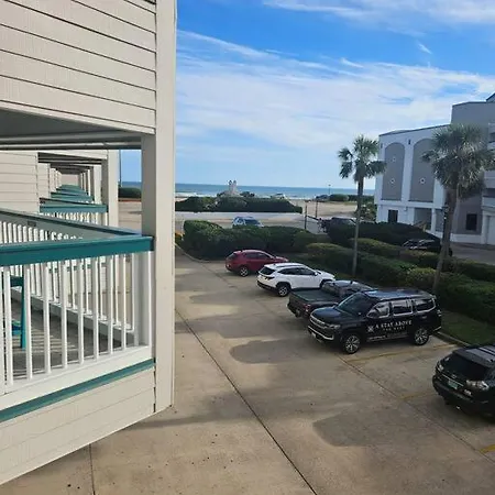 Seawall Breeze Condo In Galveston